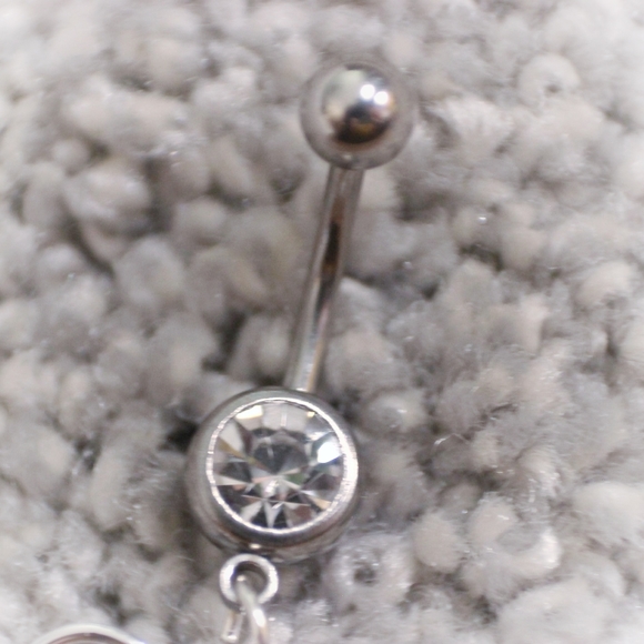 Silver Disney Minnie Mouse crystal bow belly ring - Picture 7 of 11